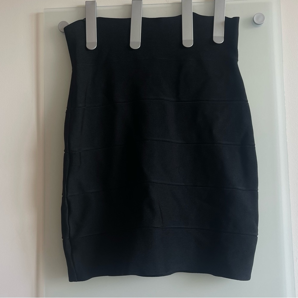 BCBG Maxazria black mini skirt